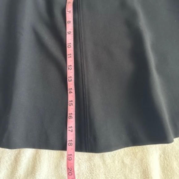 H&M Tulip Mini Skirt With Pockets Sz 6 Black RN# 0101255 - Picture 13 of 14
